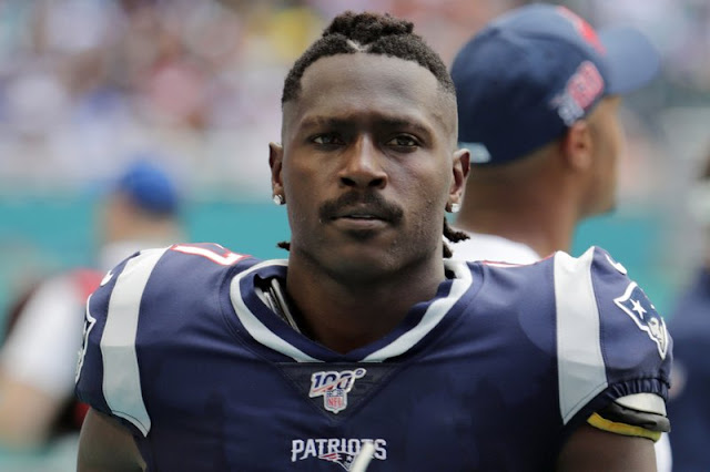 Arrest warrant issued for former NFL wide receiver Antonio Brown in assault case Arrest warrant issued for former NFL wide receiver Antonio Brown in assault case