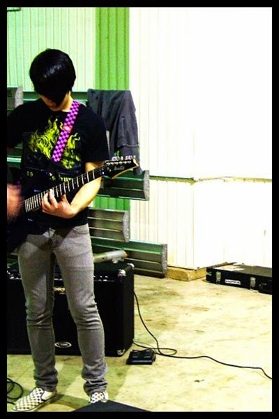 cool profile pics for facebook for boy with guitar facebook profile