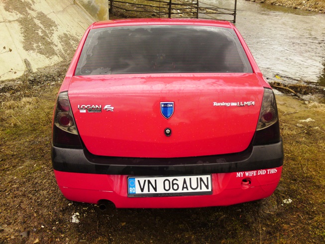 ANUNT AUTO - Vand Dacia Logan