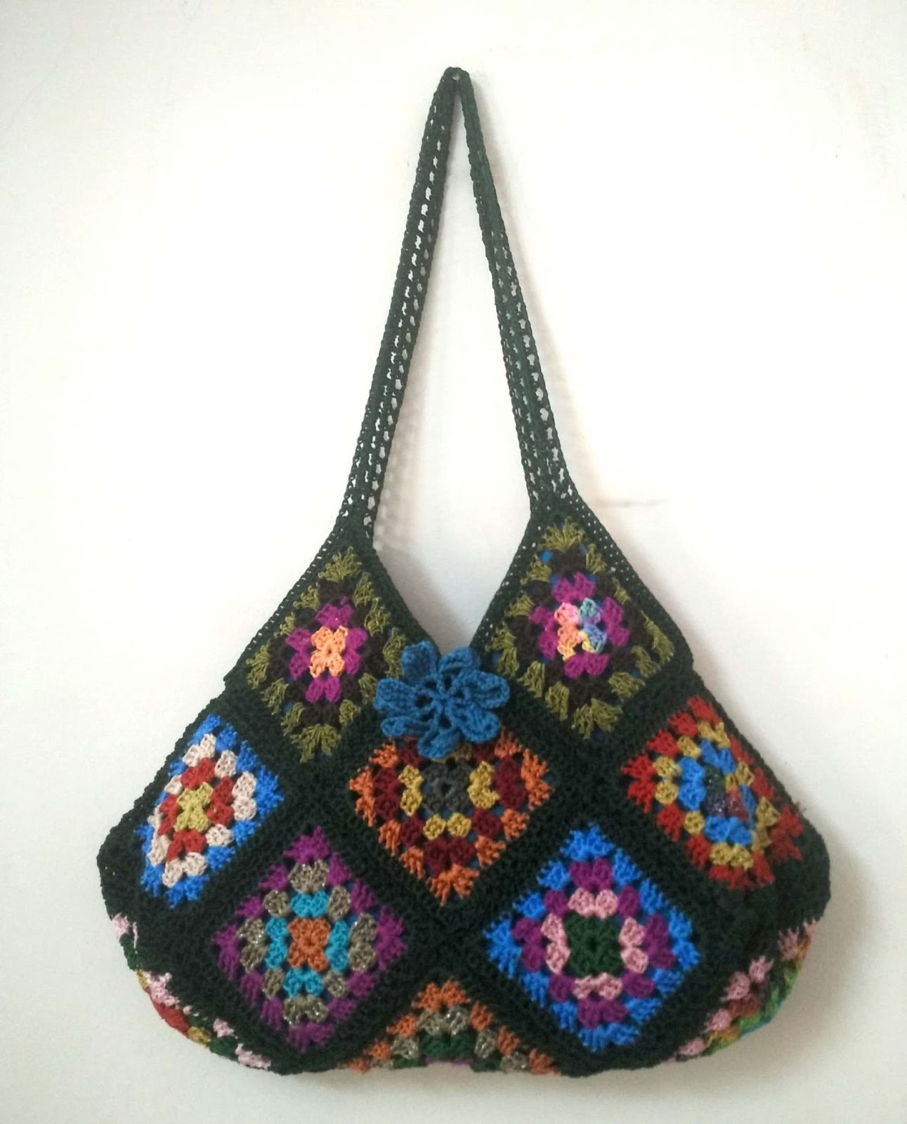 crochet granny square hobo bag pattern