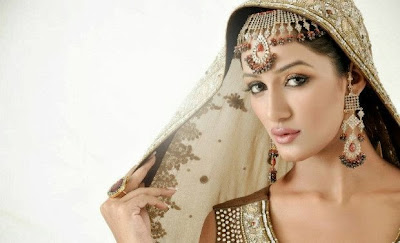 Mathira Khan HD Wallpapers-Show Biz Pakistan