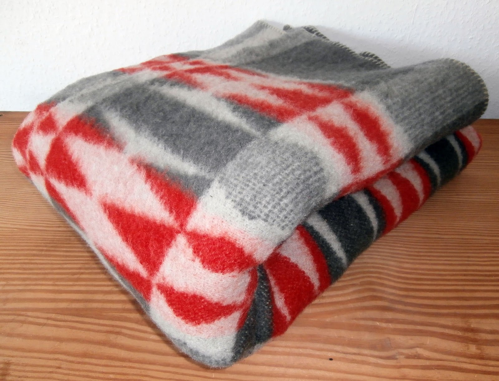 Vintage Retro Blankets Museum Blankets from the '50s, '60s and '70s 5