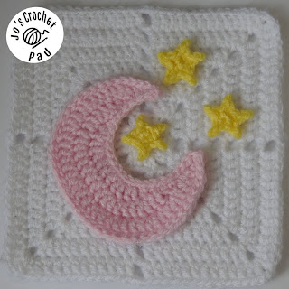 Moon Crochet Applique Embellishment Pattern