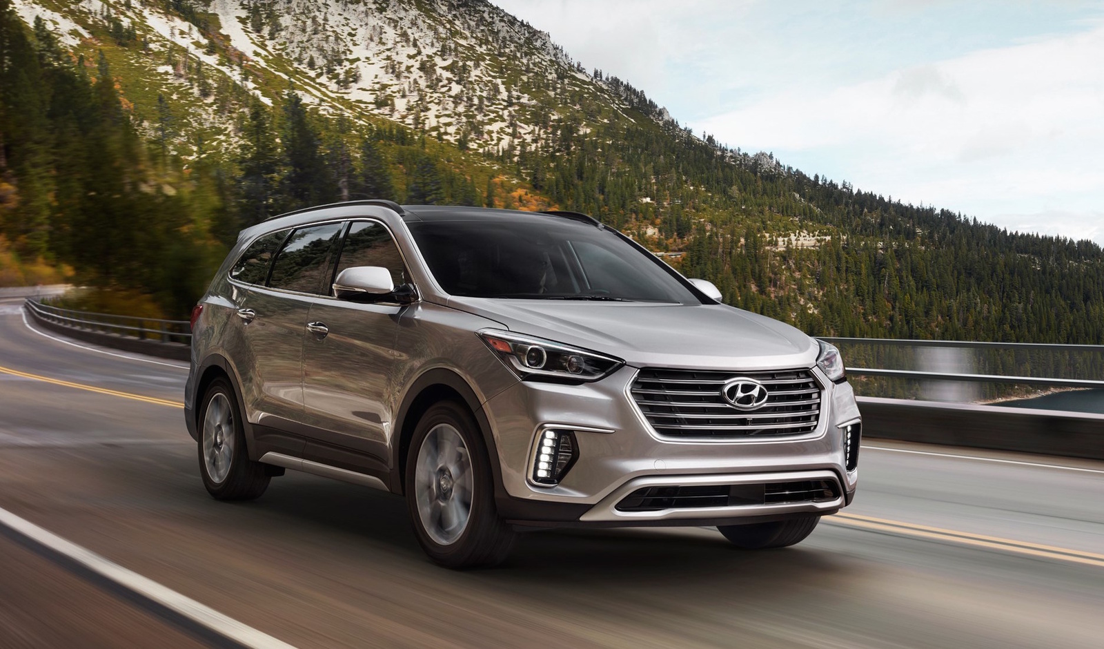 News From Gary Rome Kia Of Enfield A Site 866 688 Here We Have The Kia Soo And Hyundai Santa Fe If You Had To Pick One Between Two Which Model Will Go For At End Of Day