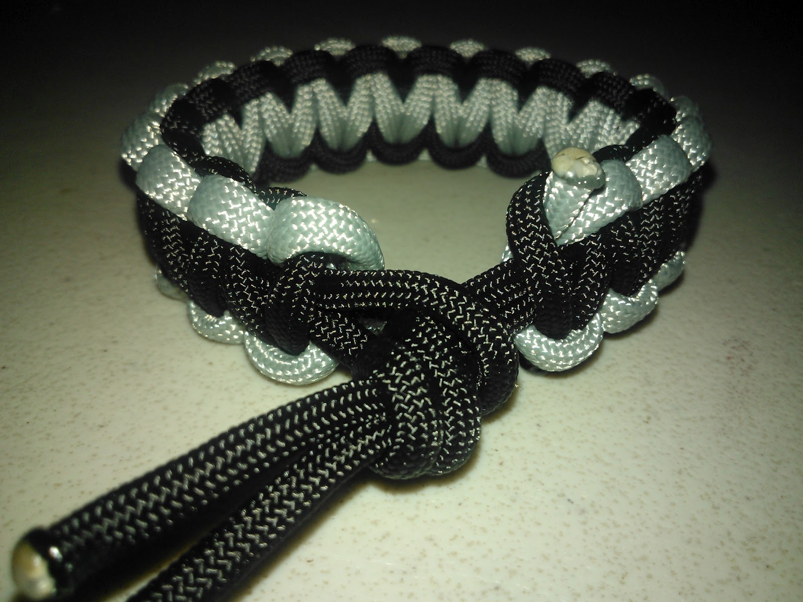Para Bracelets Black and Grey Paracord Bracelet