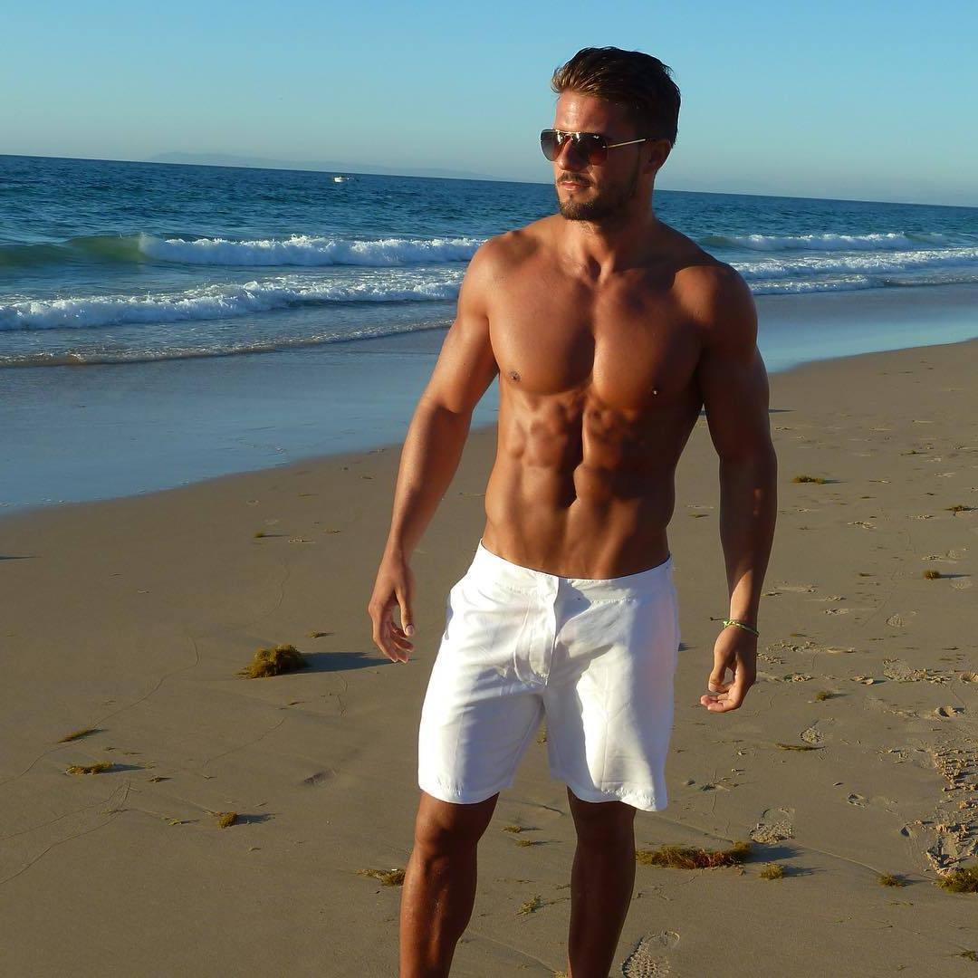 shirtless-sixpacks-abs-beach-daddy-antonio-pozo-pictures