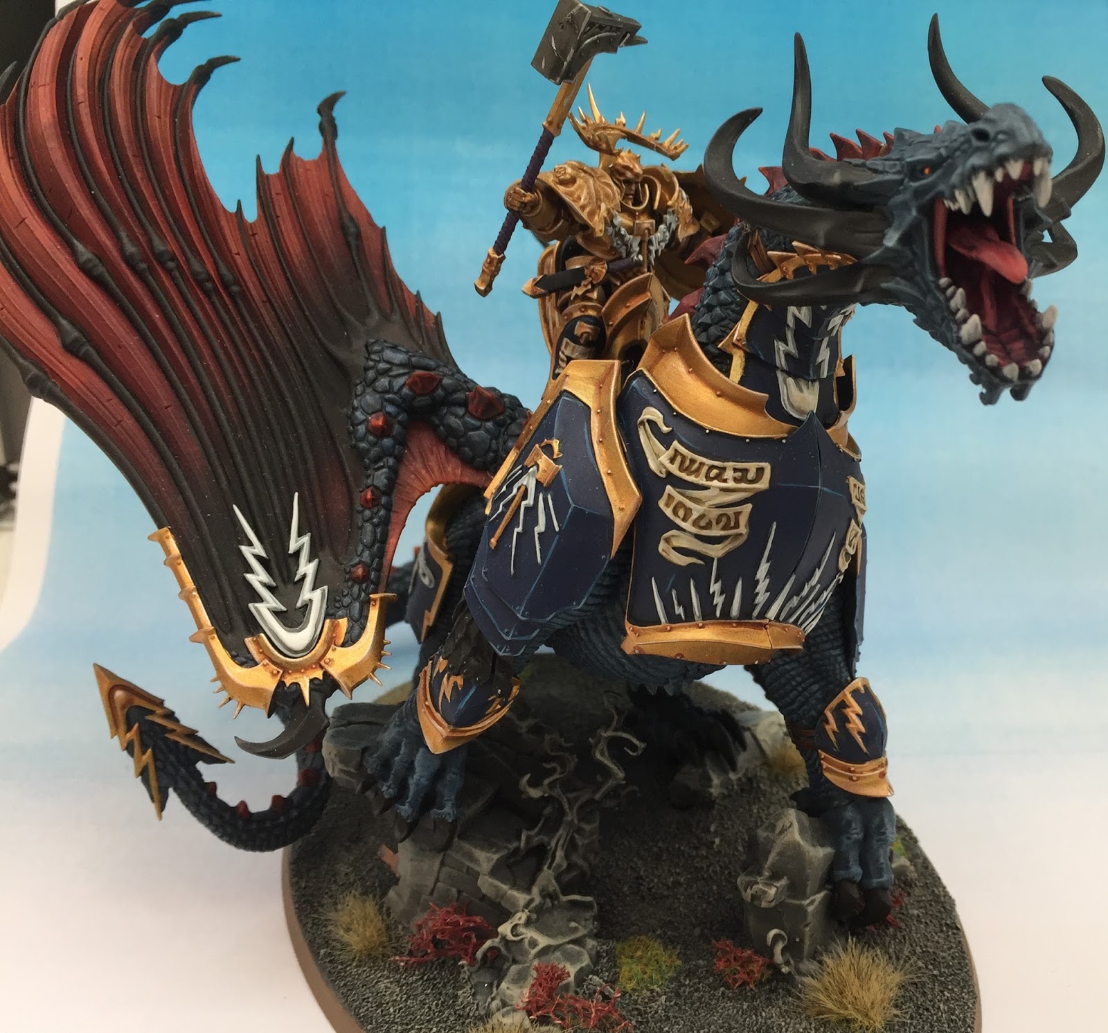 It's a lord celestant or drakesworn templar hero person on a freaking ...