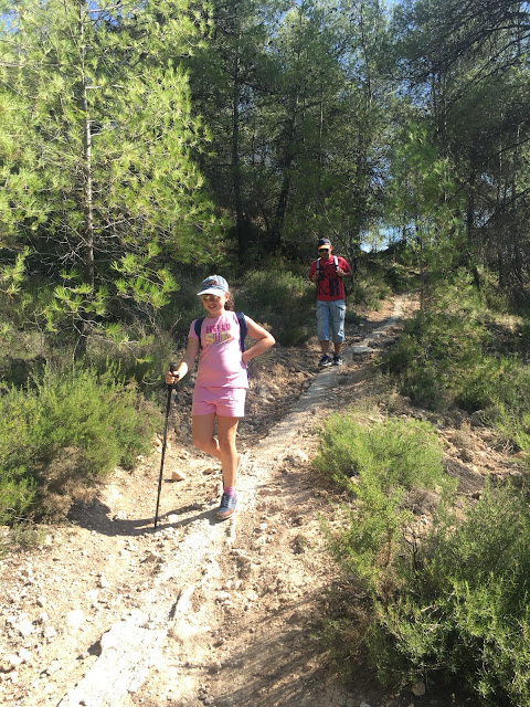 senderismo, haz deporte, trekking, salida en familia, salida al campo, Els canalons, racó de sant bonaventrua, alcoy, salt, via verde, puente de las 7 lunas, barrio de batoy, casas del salt, río polop, paso de la muerte, 