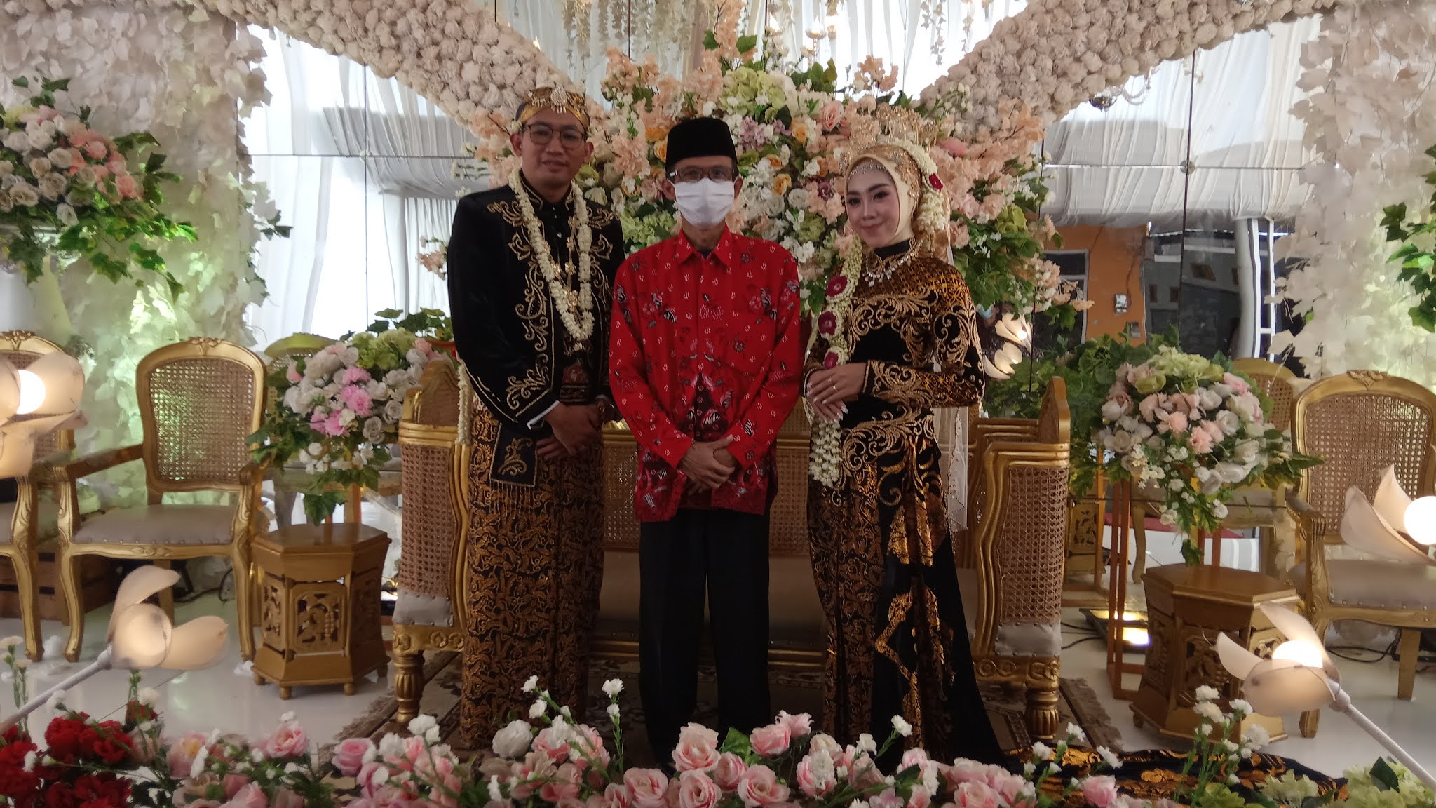 IMAM ES: Kata Sambutan Singkat Pada Acara Ngunduh Mantu Pihak Laki-Laki