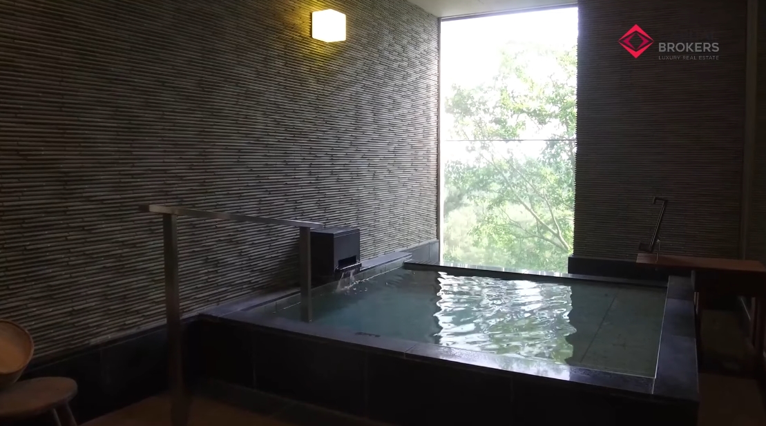 Tour Tadao Ando Minimalism Hotel Matsuyama, Japan vs. 27 Interior Design Photos