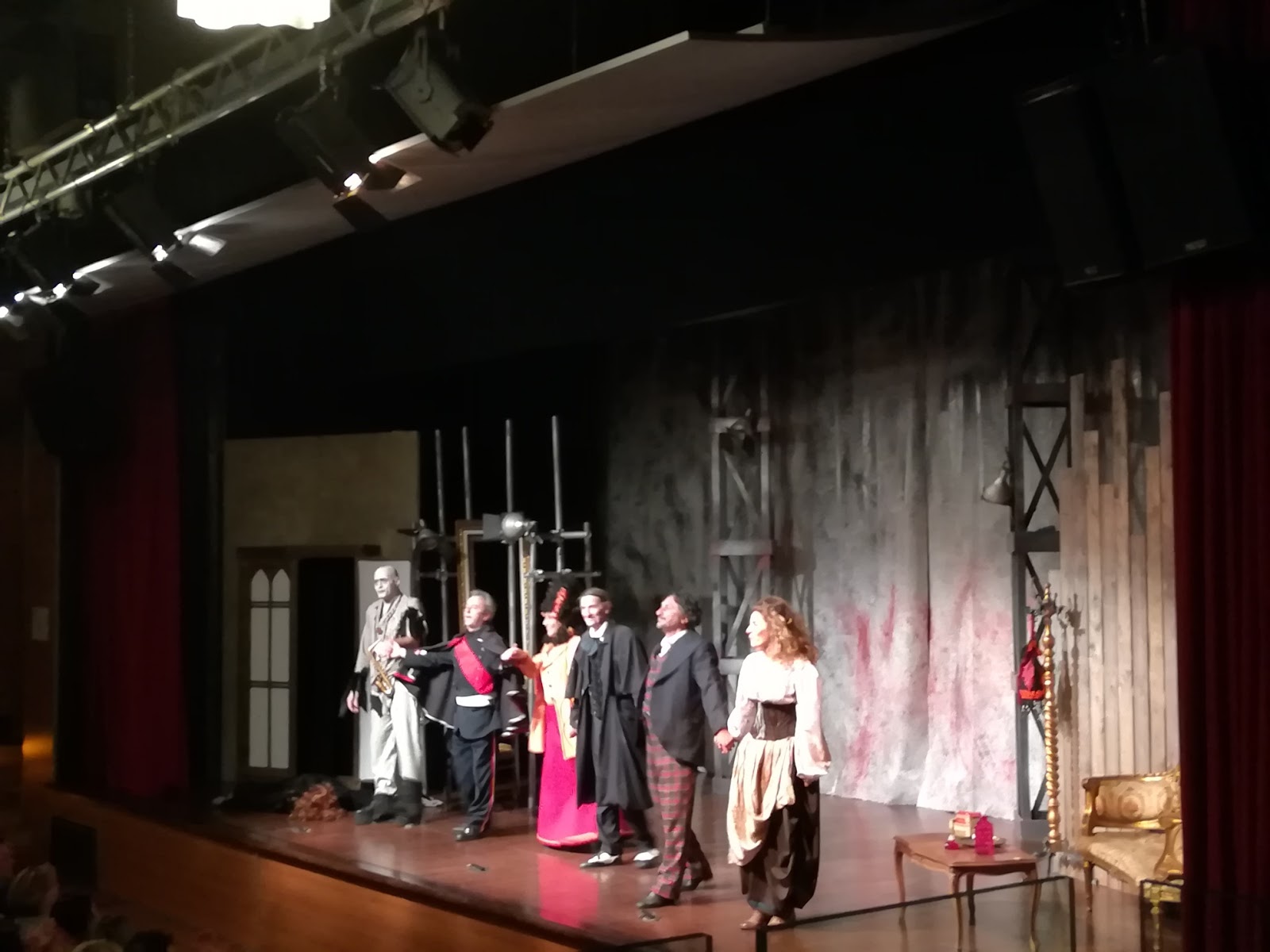 Teatro Al Forma Grande Successo Per Frankenstein Il Comic Horror Dell Anonima G R La Gazzetta Meridionale It Cronaca Del Sud 24h