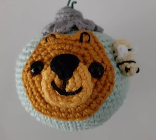 PATRON GRATIS BOLA DE NAVIDAD OSO AMIGURUMI 47621 🧸