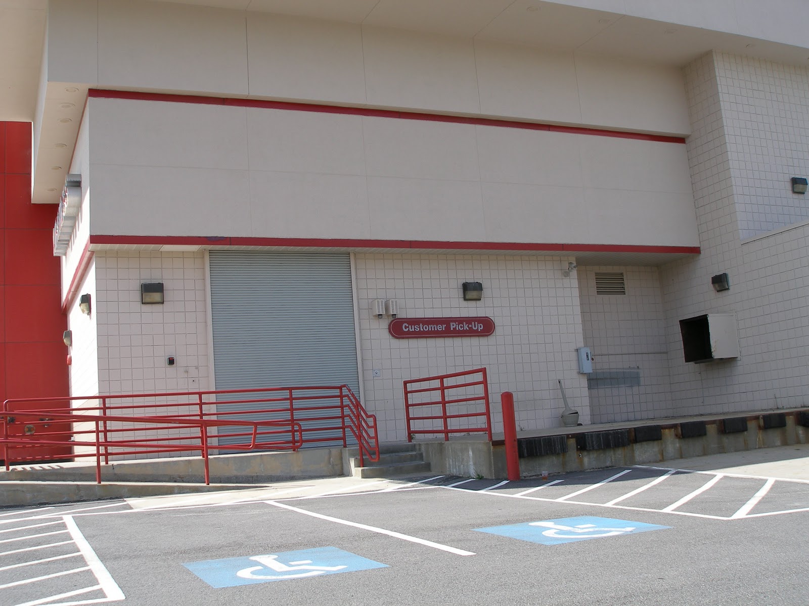 Circuit City in Braintree, Massachusetts