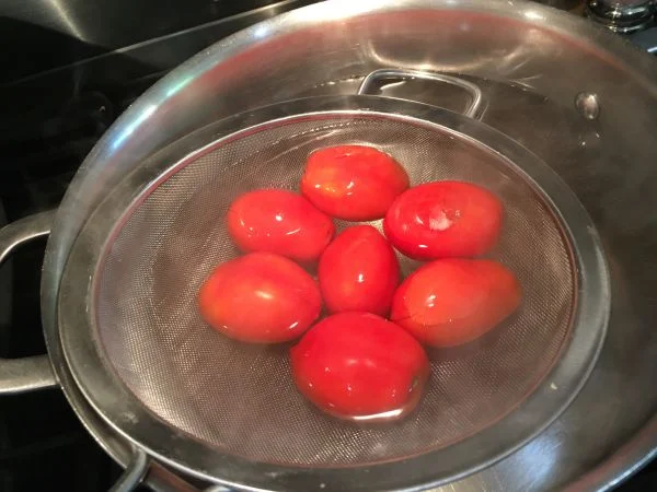 unpeeled-tomatoes