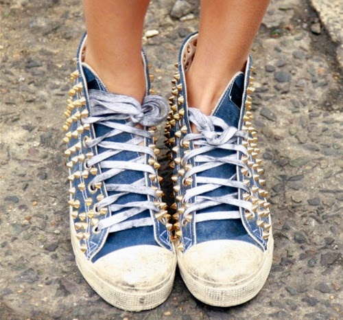 DIY : Sneakers & Studs, I'm all about that STUD life! | That Black Chic