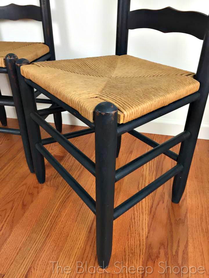 Natural toned seats against black paint. Natural toned seats against black paint.