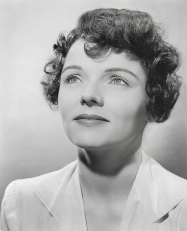 30 Beautiful Photos of Jane Wyatt in the 1930s and ’40s ~ Vintage Everyday