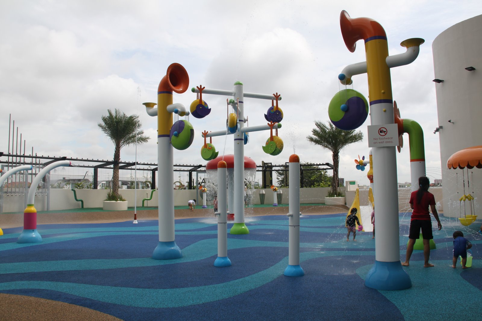 I12 Katong Waterplayground review Singapore