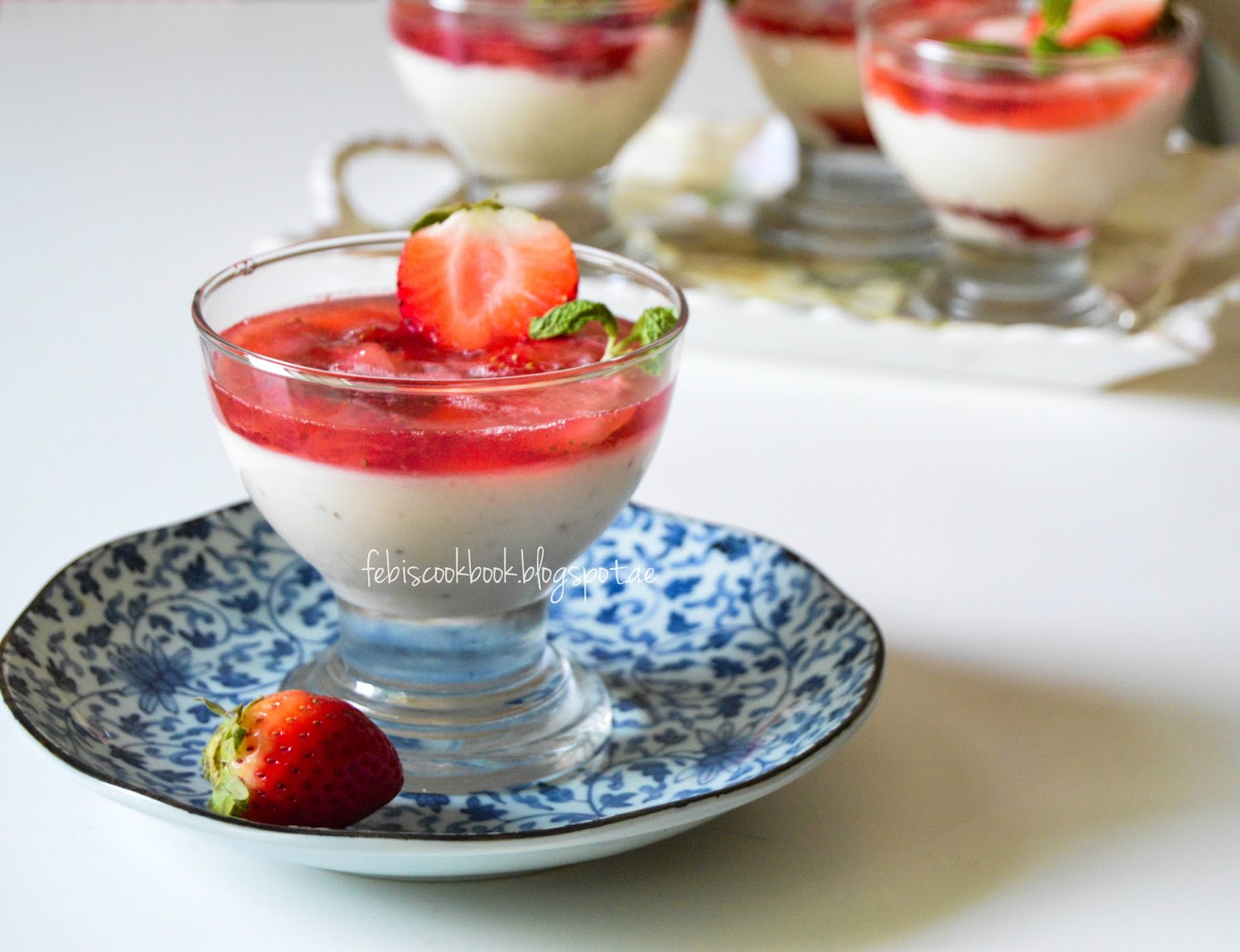 Strawberry Yoghurt and Jelly Dessert