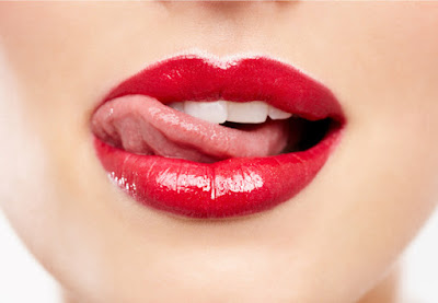 Cara Ampuh Memerahkan Bibir dengan Pasta Gigi Odol