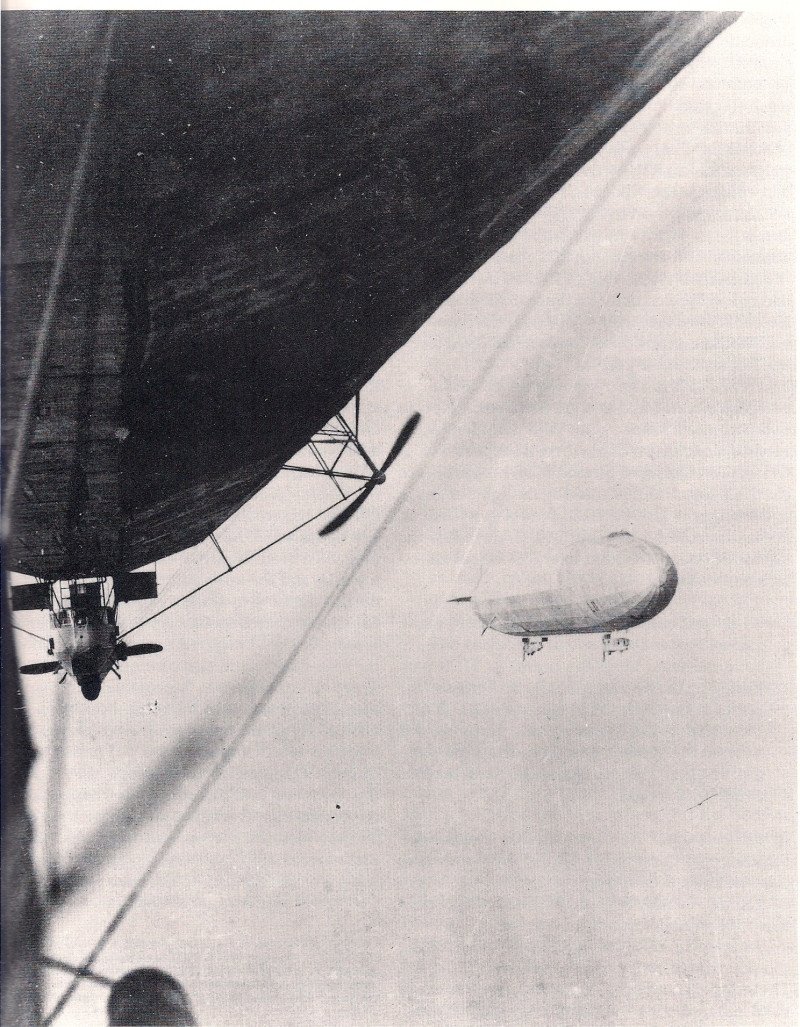 The Modelling News Construction Review Zeppelin P Class Airship from