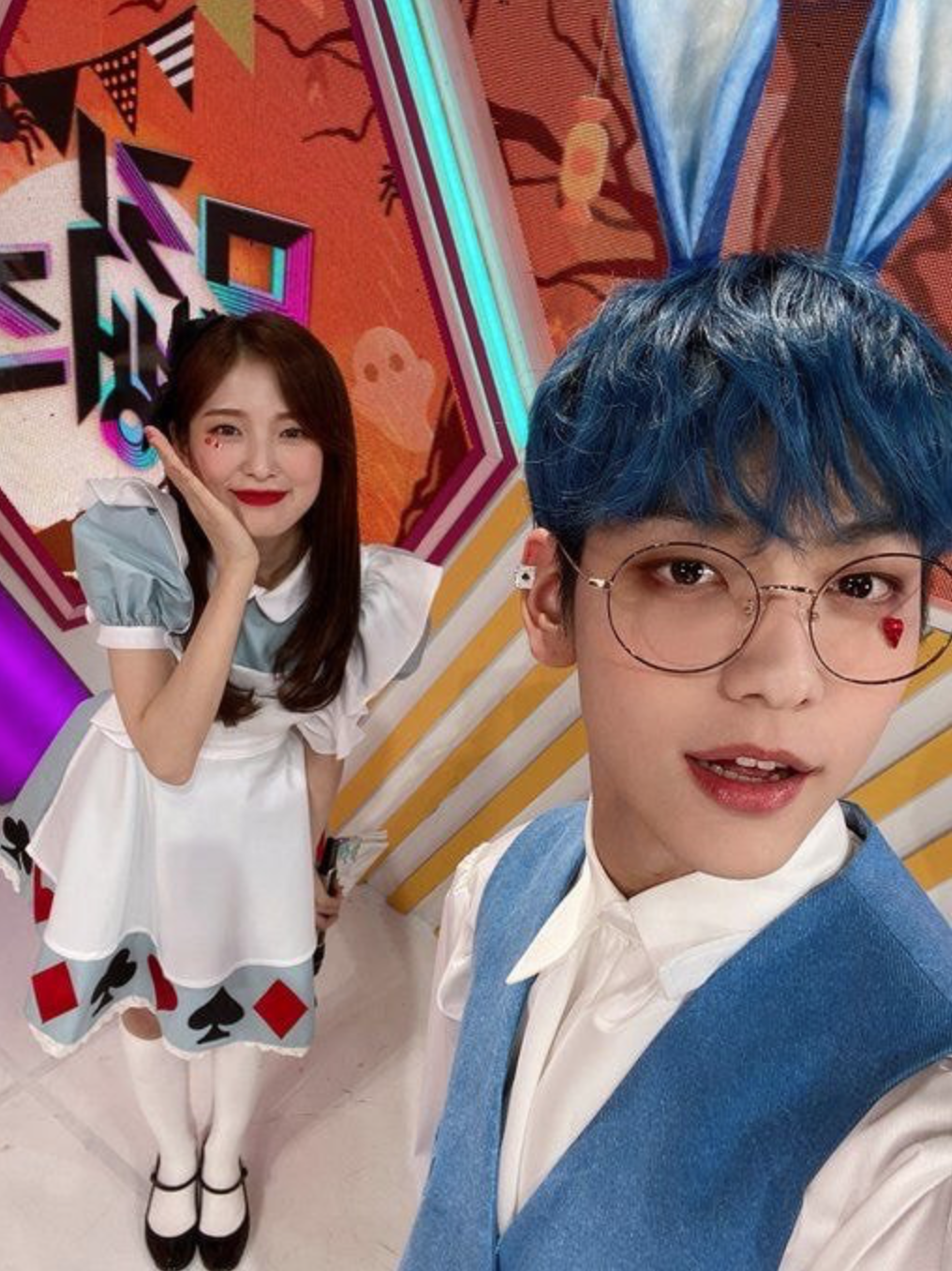 [Pann] Arin and Soobin’s Halloween selfie is out – NetizenKore