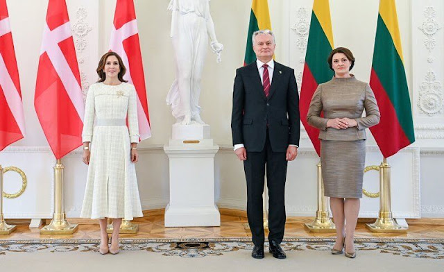 Lithuania’s President, Gitanas Nauseda, and his wife, Diana Nausediene. Crown Princess Mary wore a tweed dress