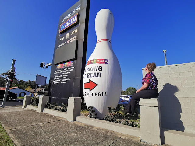 BIG Bowling Pin in Wetherill Park | Sydney BIG Things