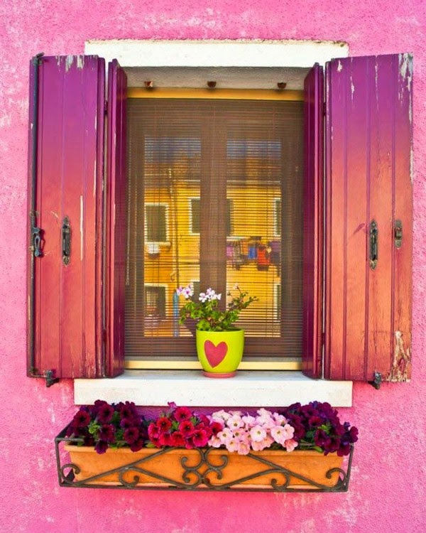 Shutters in wood &#8211; protection and style!