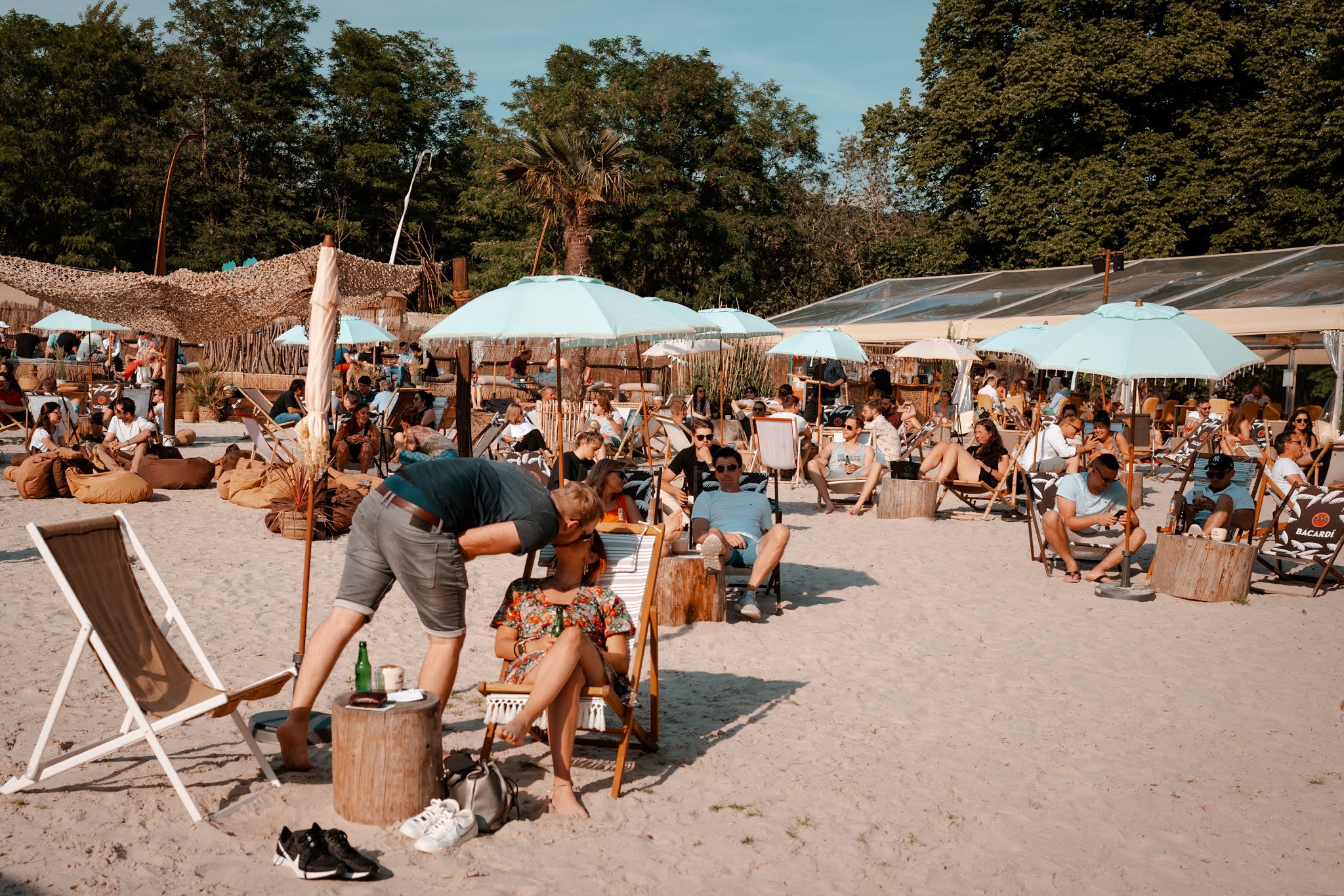 Jeck am Beach Sommerkarneval mit Black Föös und Kasalla im Bikini