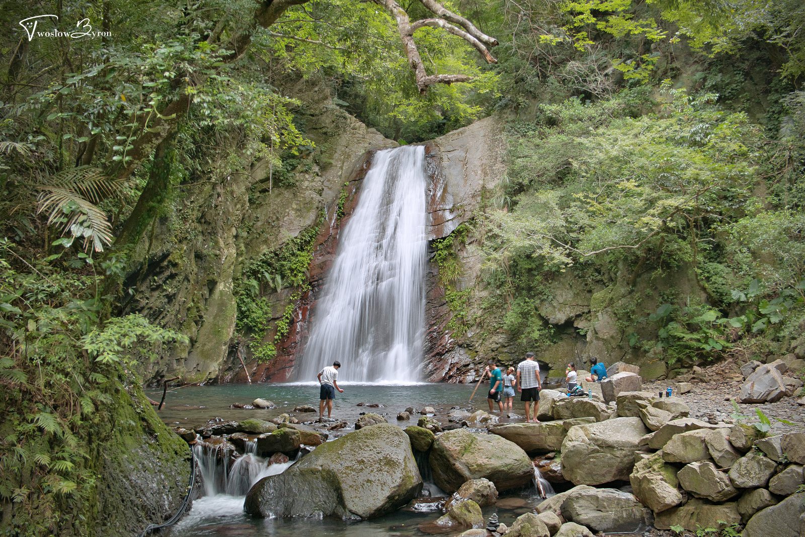 【新竹景點】老鷹溪步道｜暗藏在深山中的原始自然秘境，欣賞超壯闊的瀑布