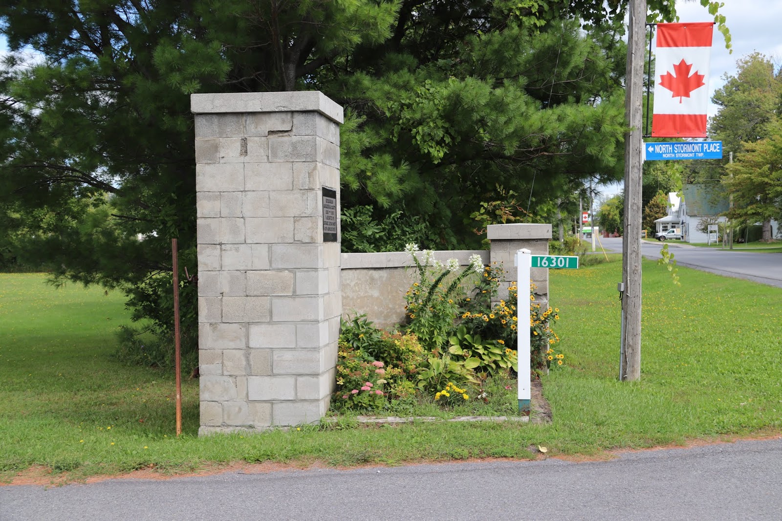 Memorials in Ottawa Avonmore Fair Gates