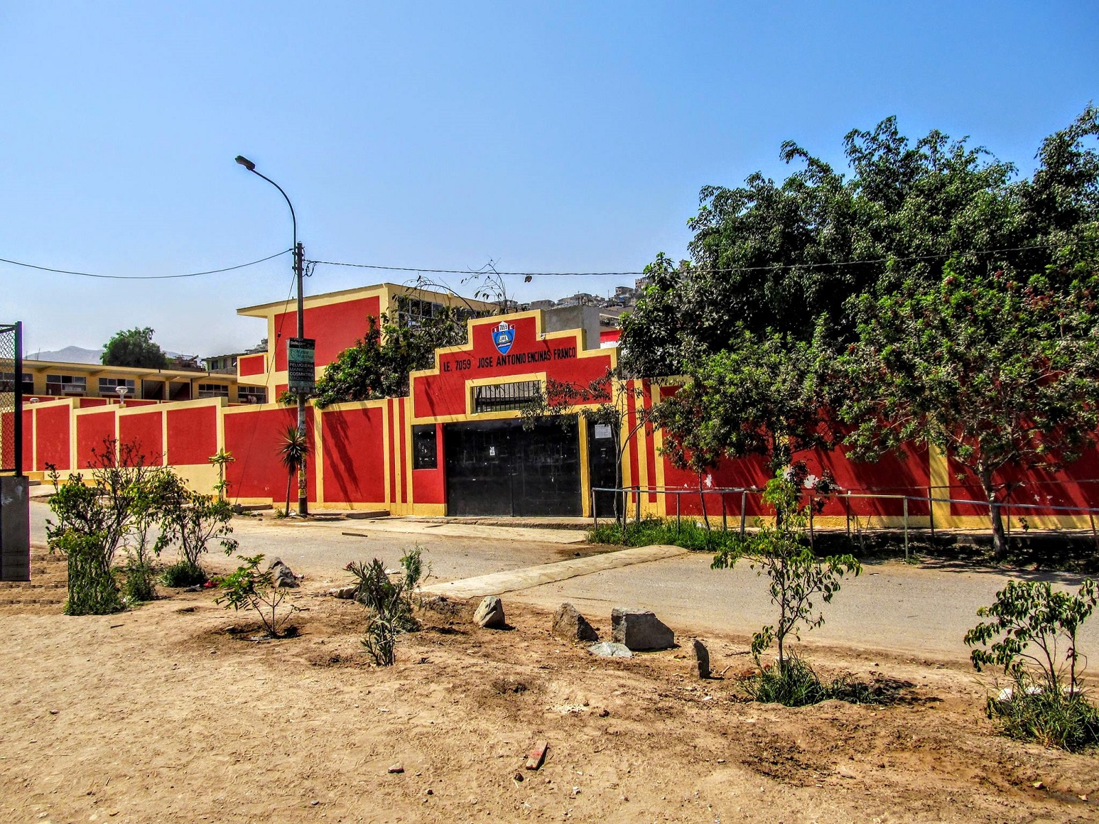 Colegio 7059 JOSE ANTONIO ENCINAS FRANCO - San Juan de Miraflores