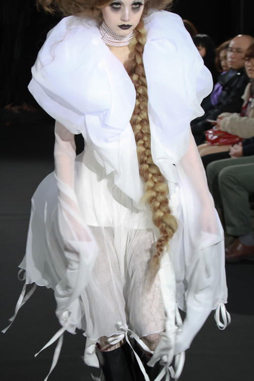 Alice Auaa Fall-Winter 2012-2013 Mercedes-Benz Fashion Week Tokyo