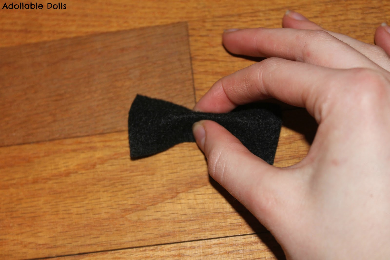 Adollable Dolls Make a Bow Tie Necklace