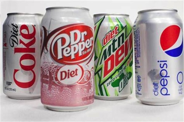 خطورة المشروبات الغازية الدايت Diet على الصحة خطورة المشروبات الغازية الدايت Diet على الصحة