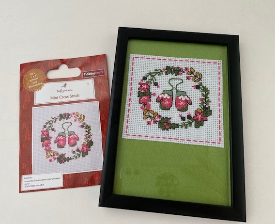 Jennifer's Little World blog - Parenting, craft and travel: Three mini  Christmas embroidery kits