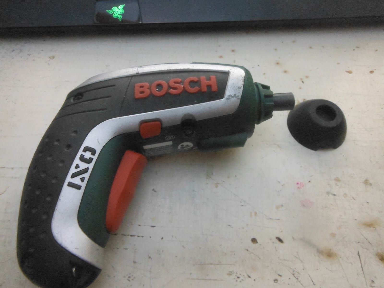 Joken Kosto / Jokke's Revenge: Bosch IXO teardown