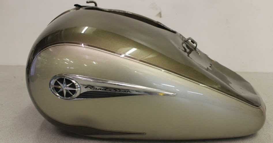 yamaha road star warrior 1700 gas tank