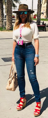 Carol's Bum - The Carol Vorderman Fan Site: Carol Vorderman - Bahrain