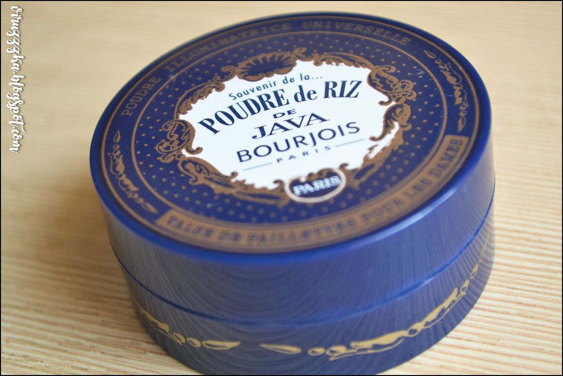 Bourjois Poudre de Riz de Java Review & Swatches Bourjois Poudre de Riz de Java Review & Swatches