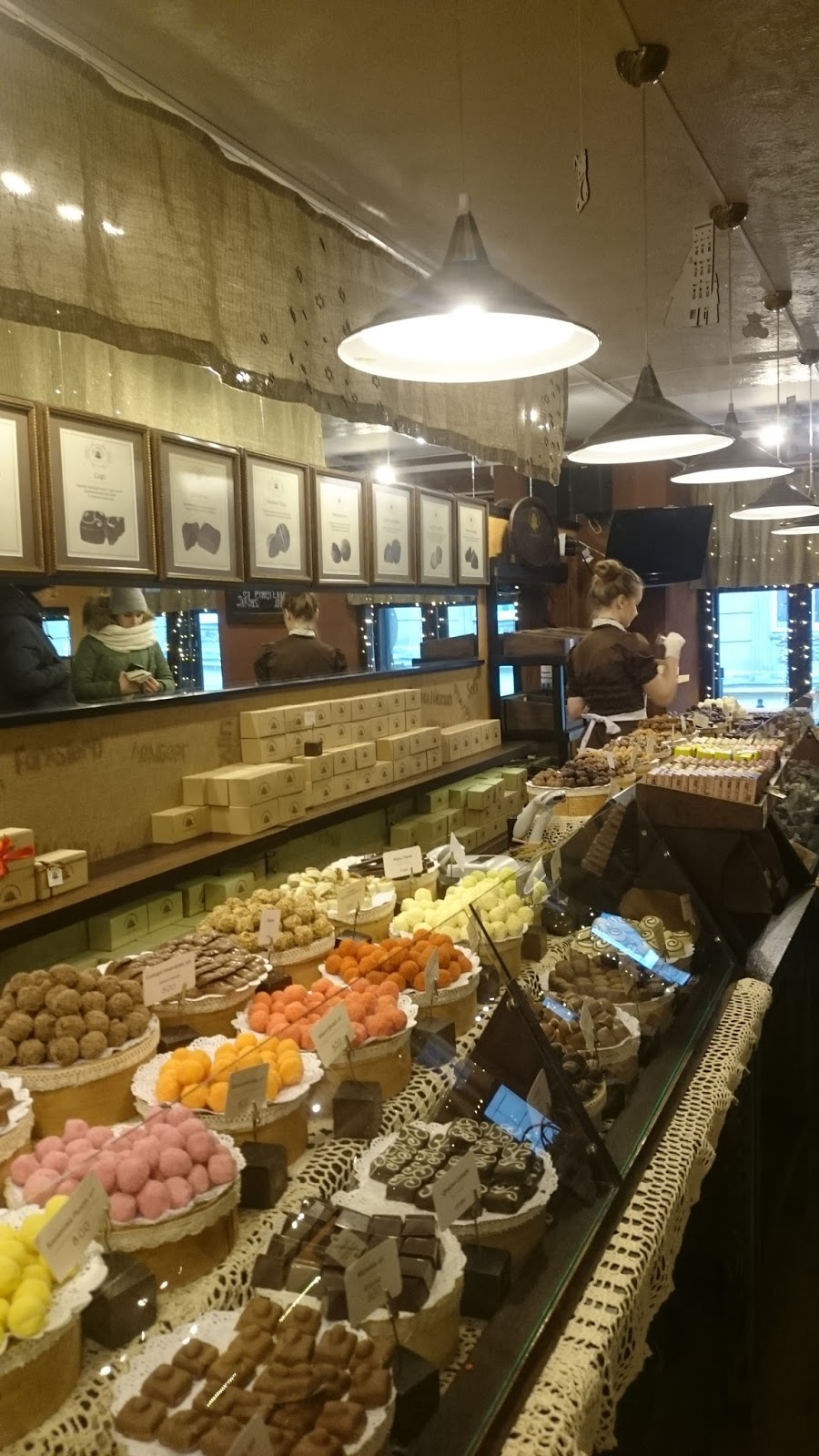 GEZDİM GÖRDÜM DÖNDÜM Lviv�de Yeme İçme