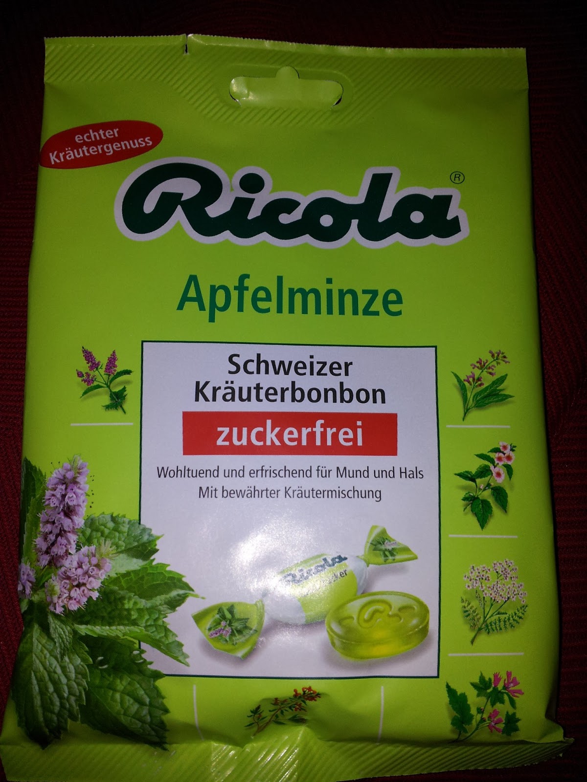 Produkttests by Nepo.Muk Ricola Lakritz und Apfelminze für wahre Helden