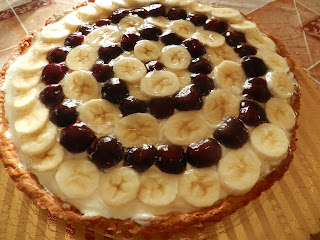 crostata di ciliegie e banane