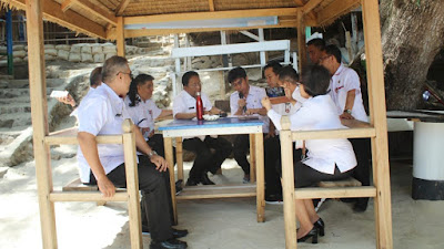 Matangkan KEK Likupang, Sekdaprov Silangen Lakukan Rapat Langsung di Lokasi