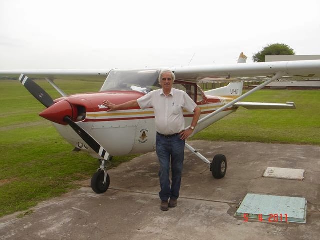 Pedro junto coraje, llego hasta la avioneta con intenciones de sobrevolar La Guitarra pero...