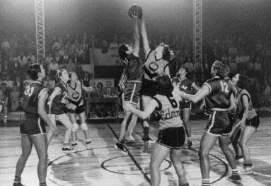 KING OF THE BASKETBALL : Basketbol Tarihçesi
