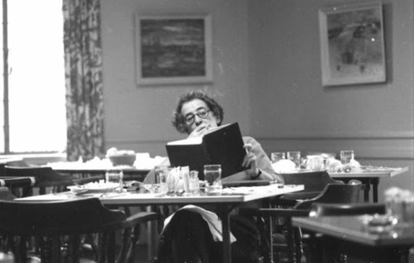 El Hombre: Animal Social o Político Por Hannah Arendt El Hombre: Animal Social o Político Por Hannah Arendt