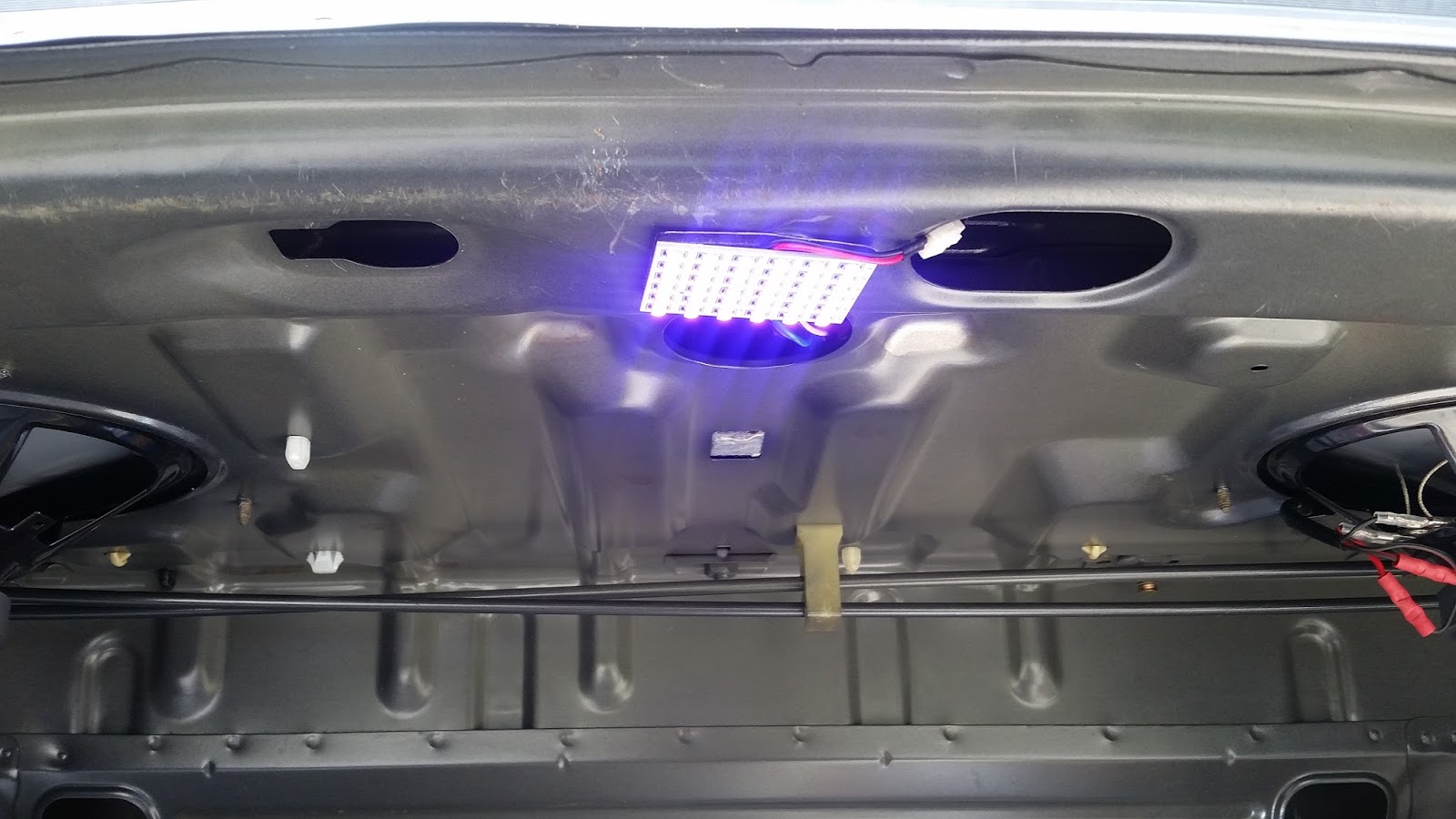 DIY Troubleshooting Trunk Light not Working 2005 Corolla