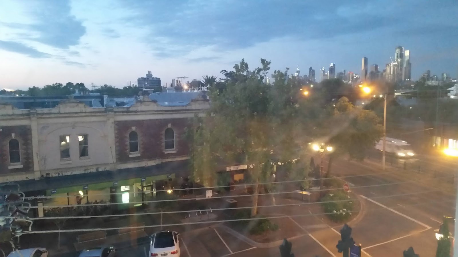 The Middle Park Hotel, Albert Park, Port Melbourne Beach Queen